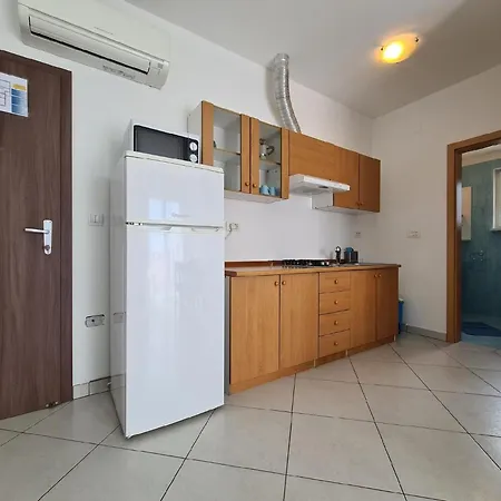Fuer 4 Personen Ca 36 Qm In Fazana, Istrien Istrische Riviera Apartment *