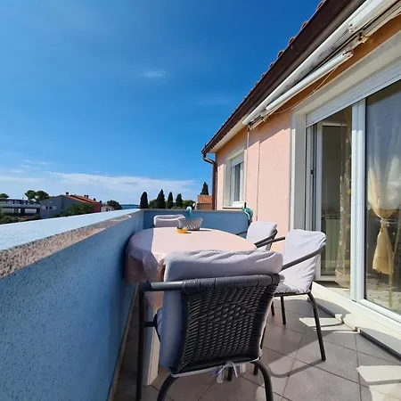 Apartment Fuer 4 Personen Ca 36 Qm In Fazana, Istrien Istrische Riviera *